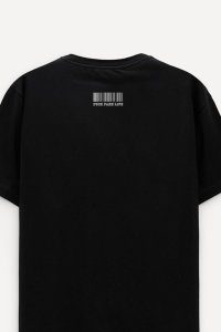 t-shirt-boxy-black-front-isolated-vp-04-08d94002