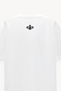 t-shirt-boxy-white-front-isolated-vp-16-e1aaf668