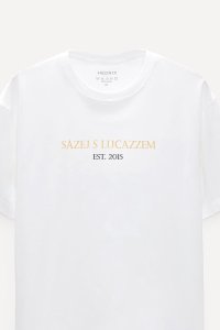t-shirt-boxy-white-front-isolated-l-04-f8aa0c31