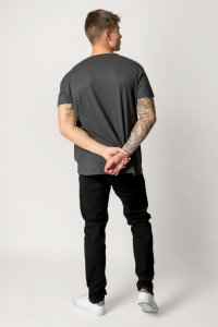 t-shirt-uk-hanger-iron-grey-crop1-2114-d5a39ef3