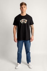 t-shirt-uk-hanger-black-crop1-2114-d89b34af