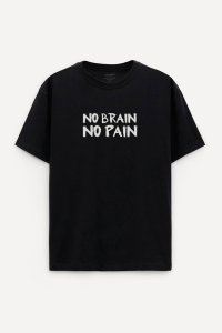 t-shirt-boxy-black-front-isolated-vp-16-4d49621b