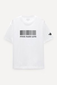 t-shirt-boxy-white-front-isolated-vp-04-7c95e542