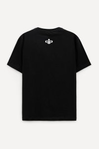 t-shirt-boxy-black-front-isolated-vp-15-d5f9ce3a