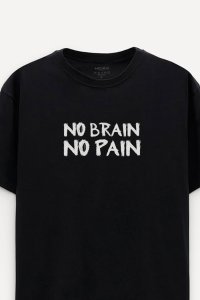 t-shirt-boxy-black-front-isolated-vp-16-4d49621b