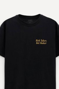 t-shirt-boxy-black-front-isolated-l-12-b77987c0