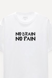 t-shirt-boxy-white-front-isolated-vp-16-e1aaf668