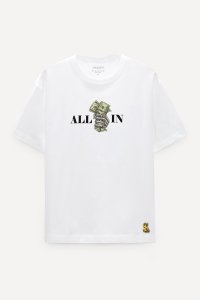 t-shirt-boxy-white-front-isolated-l-07-2832610b