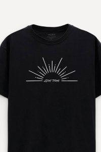 t-shirt-boxy-black-front-isolated-vp-15-d5f9ce3a